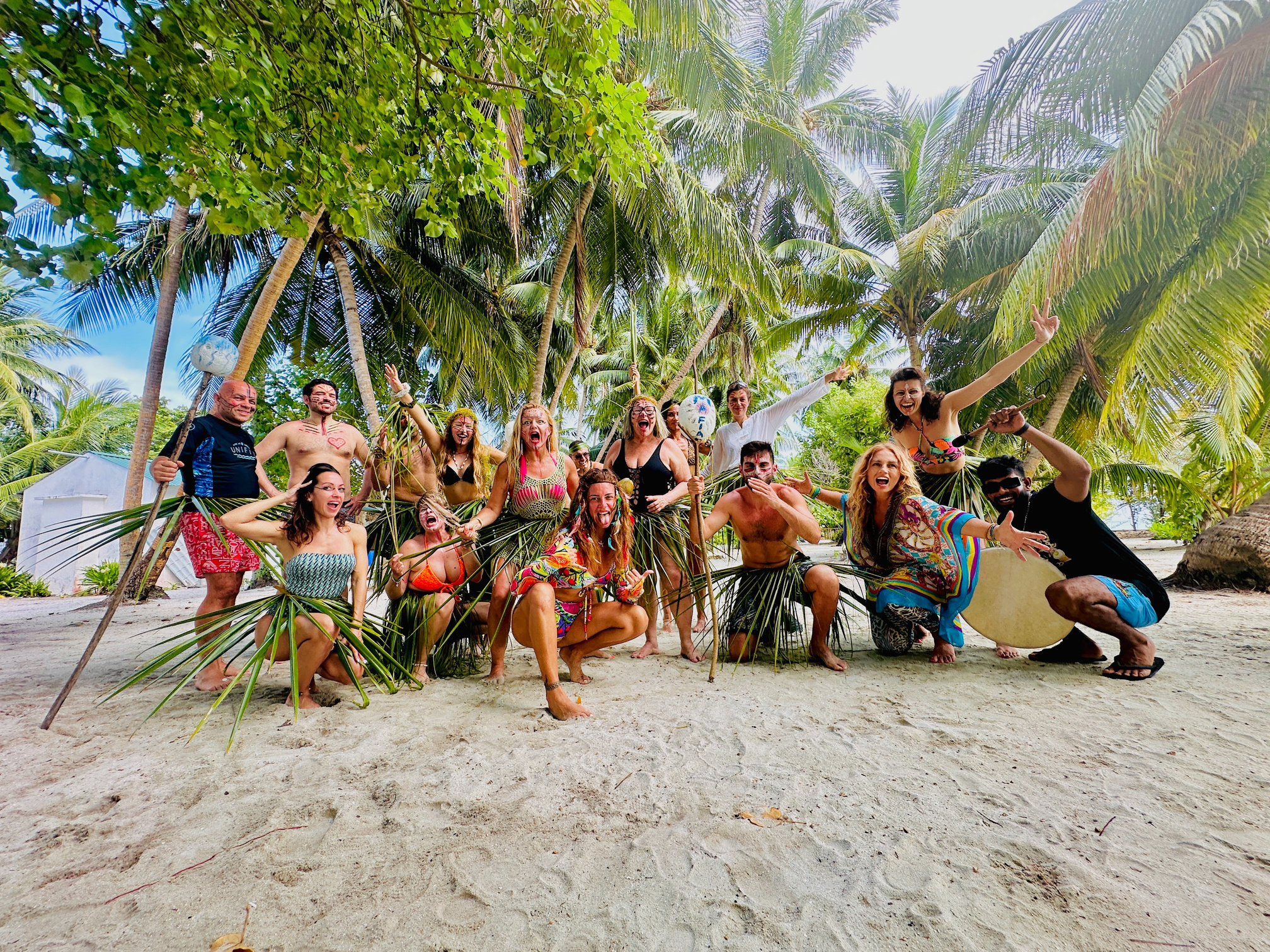 Jungle Tribe Experience – групата на необитаемия остров Bodumohura